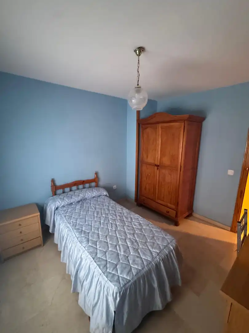 Bedroom of Flat for share in Jaén  with Swimming Pool, Furnished and Community pool