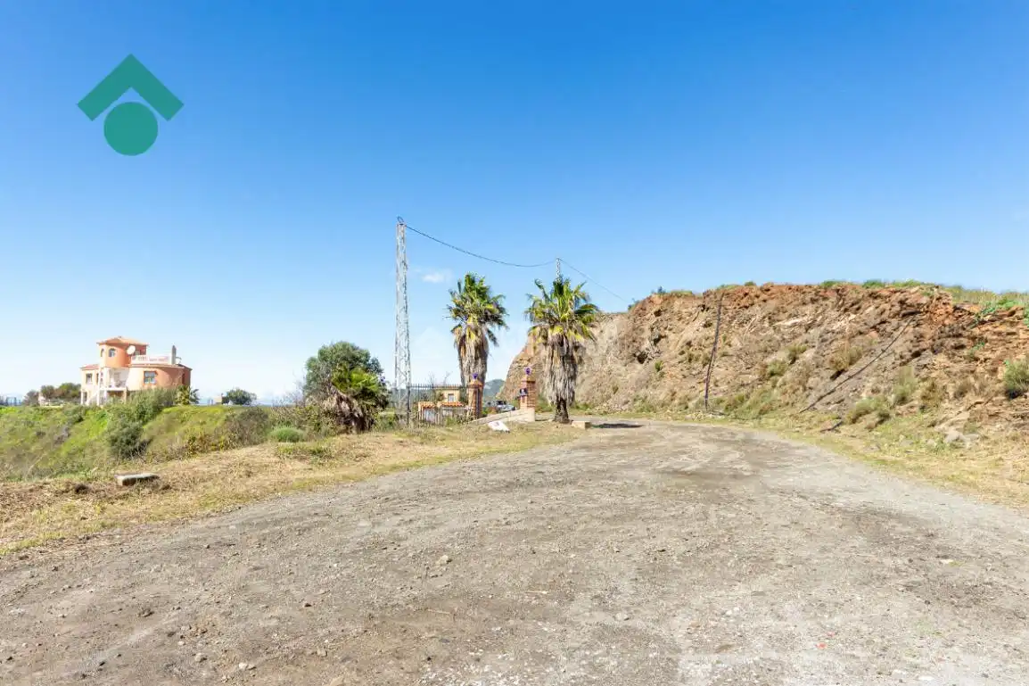 Finca rústica en venta en Vélez-Málaga con Jardín privado y Piscina