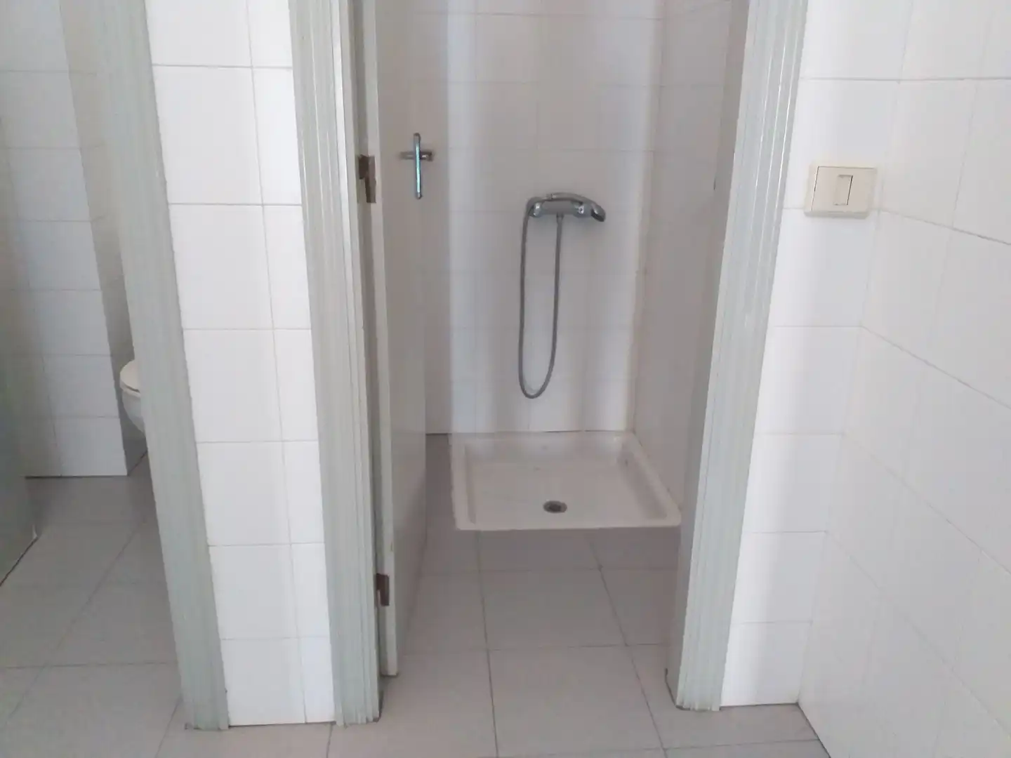 Badezimmer von Fabrikhallen zur Miete in Santa Cruz de Tenerife