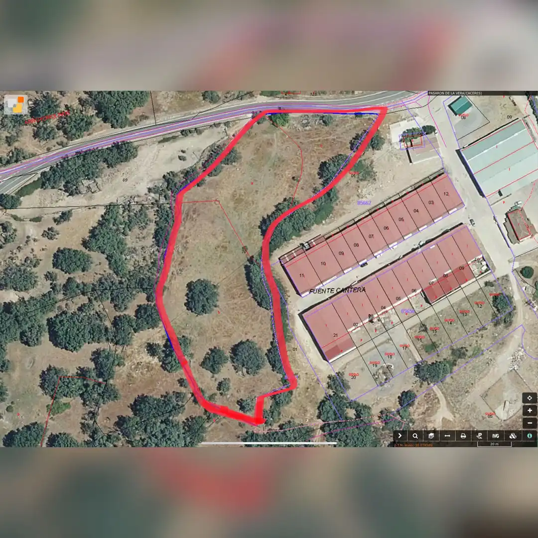 Fabrik Grundstücke zum Verkauf in Pasarón de la Vera