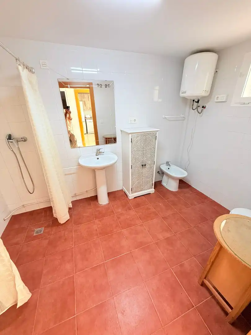 Bathroom of Flat for sale in Pizarra  with Air Conditioner, Terrace and Storage room