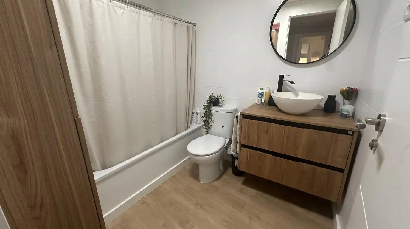 Baño de Piso en venta en Monforte del Cid con Aire acondicionado, Calefacción y Terraza