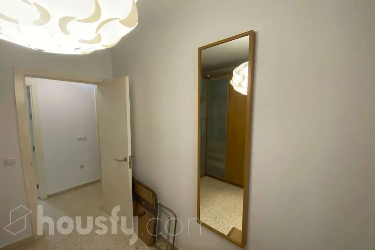 Schlafzimmer von Wohnung zur Miete in Sevilla mit Klimaanlage, Terrasse und Balkon
