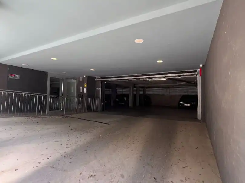 Parkplatz von Garage zum Verkauf in Montgat
