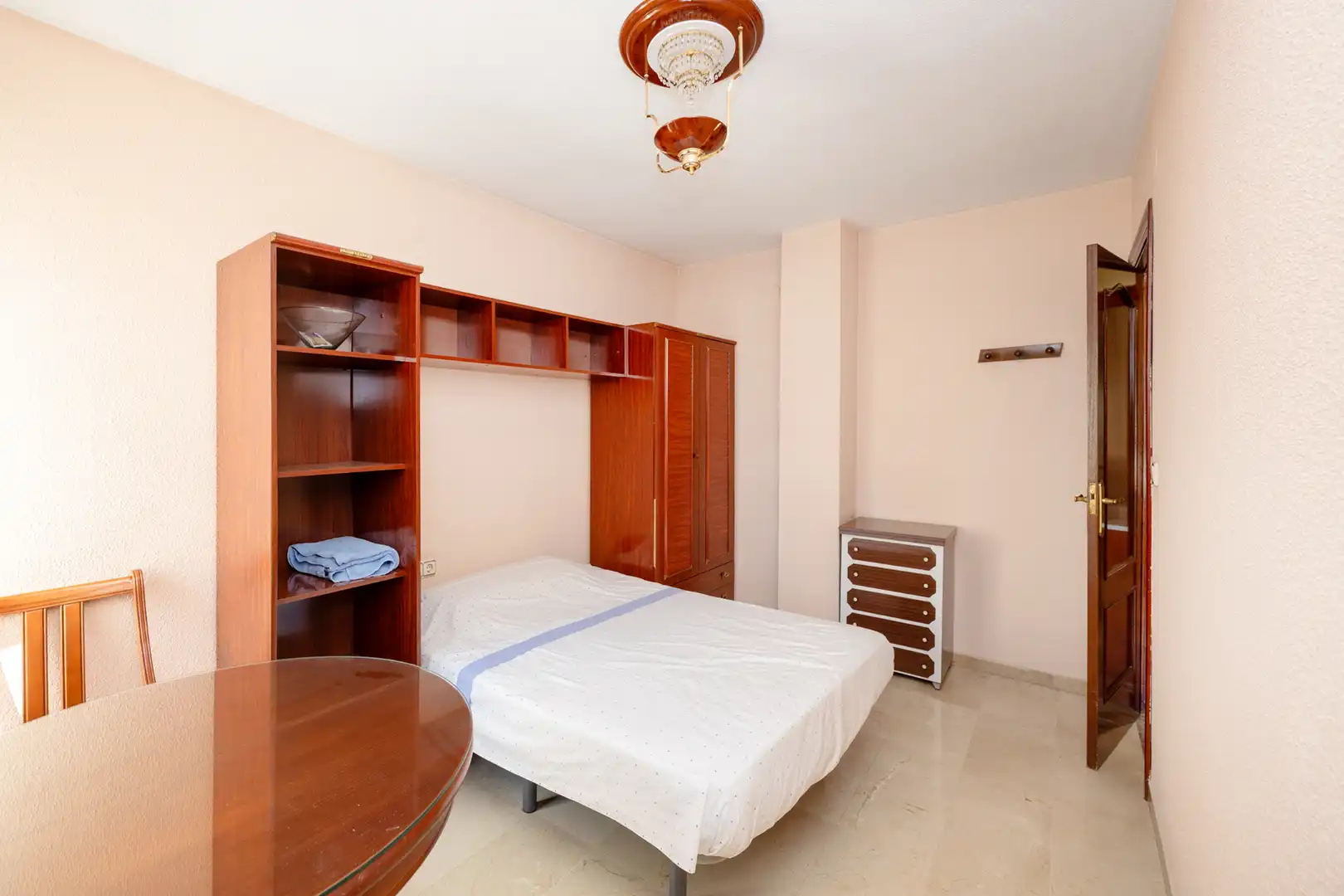 Piso de alquiler en Avenida de Italia, 3, Barrio de Zaidín