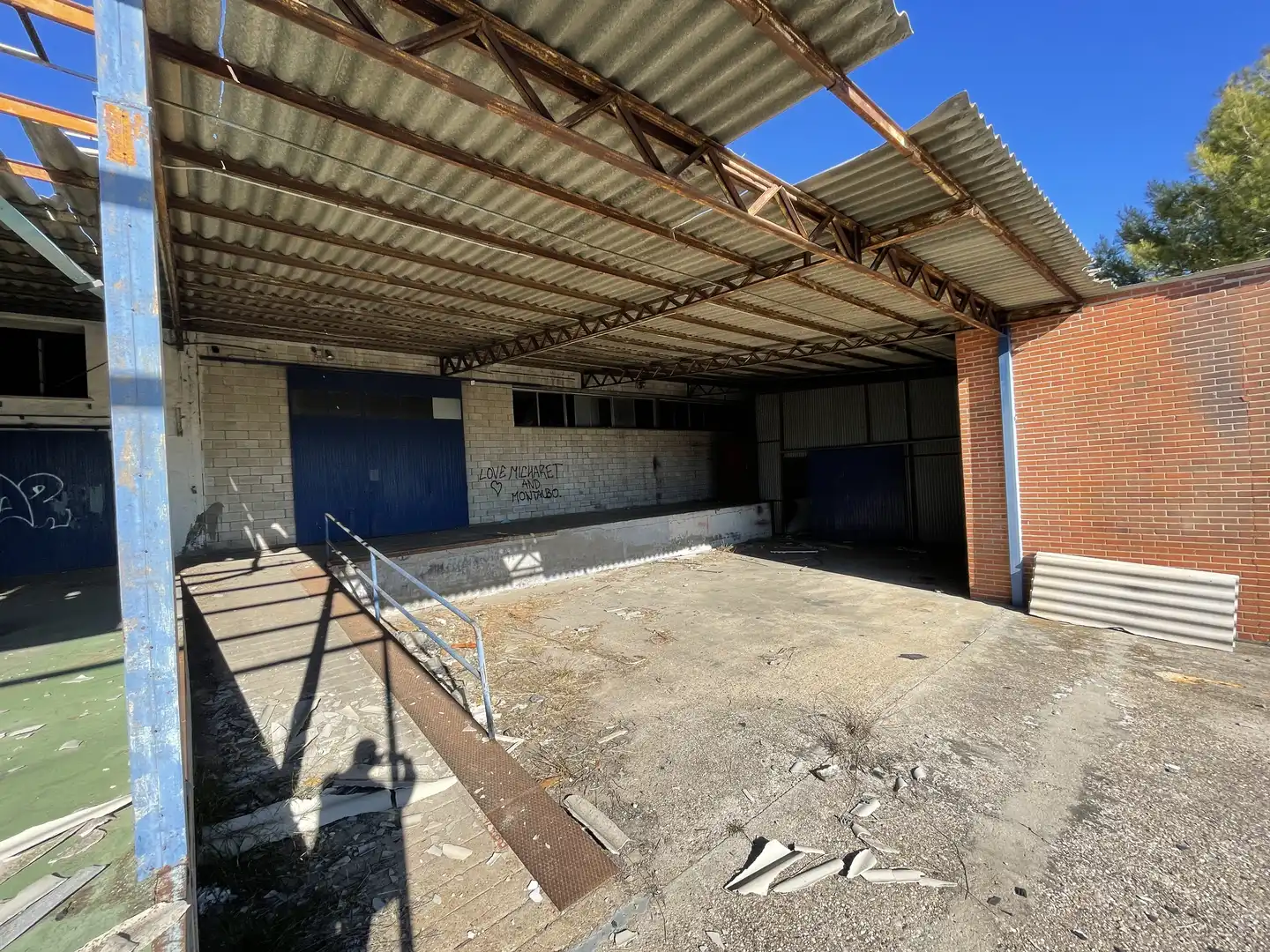 Nau industrial en venda a Calle la Salve, Torrijos