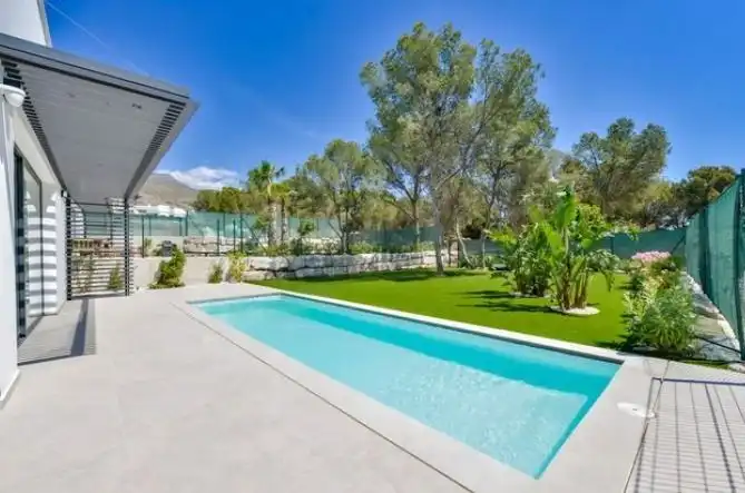 Casa amb piscina en venda a Carrer Amsterdam, imagen 10
