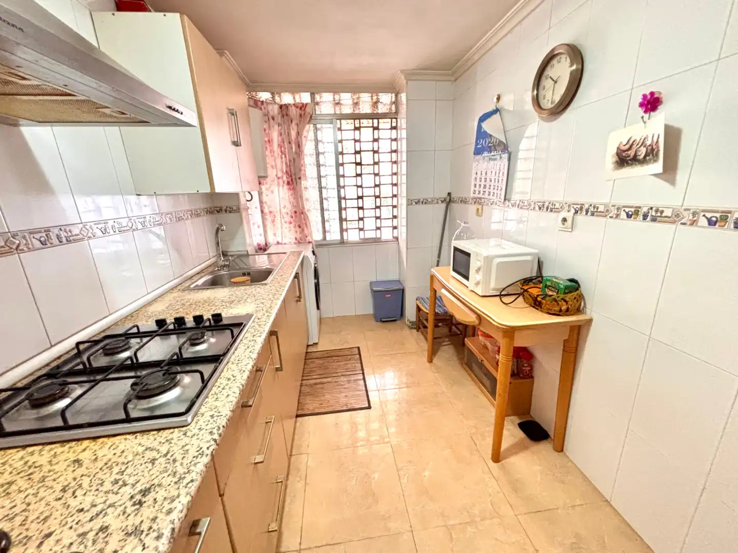 Cocina de Piso en venta en Alicante / Alacant con Aire acondicionado, Amueblado y Lavadora
