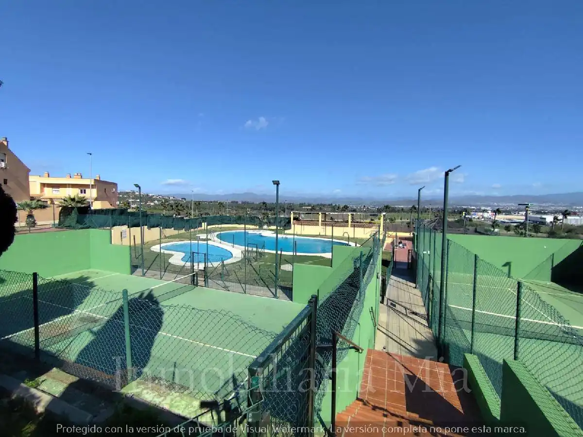 Piscina de Piso en venta en Alhaurín de la Torre con Aire acondicionado, Jardín privado y Terraza