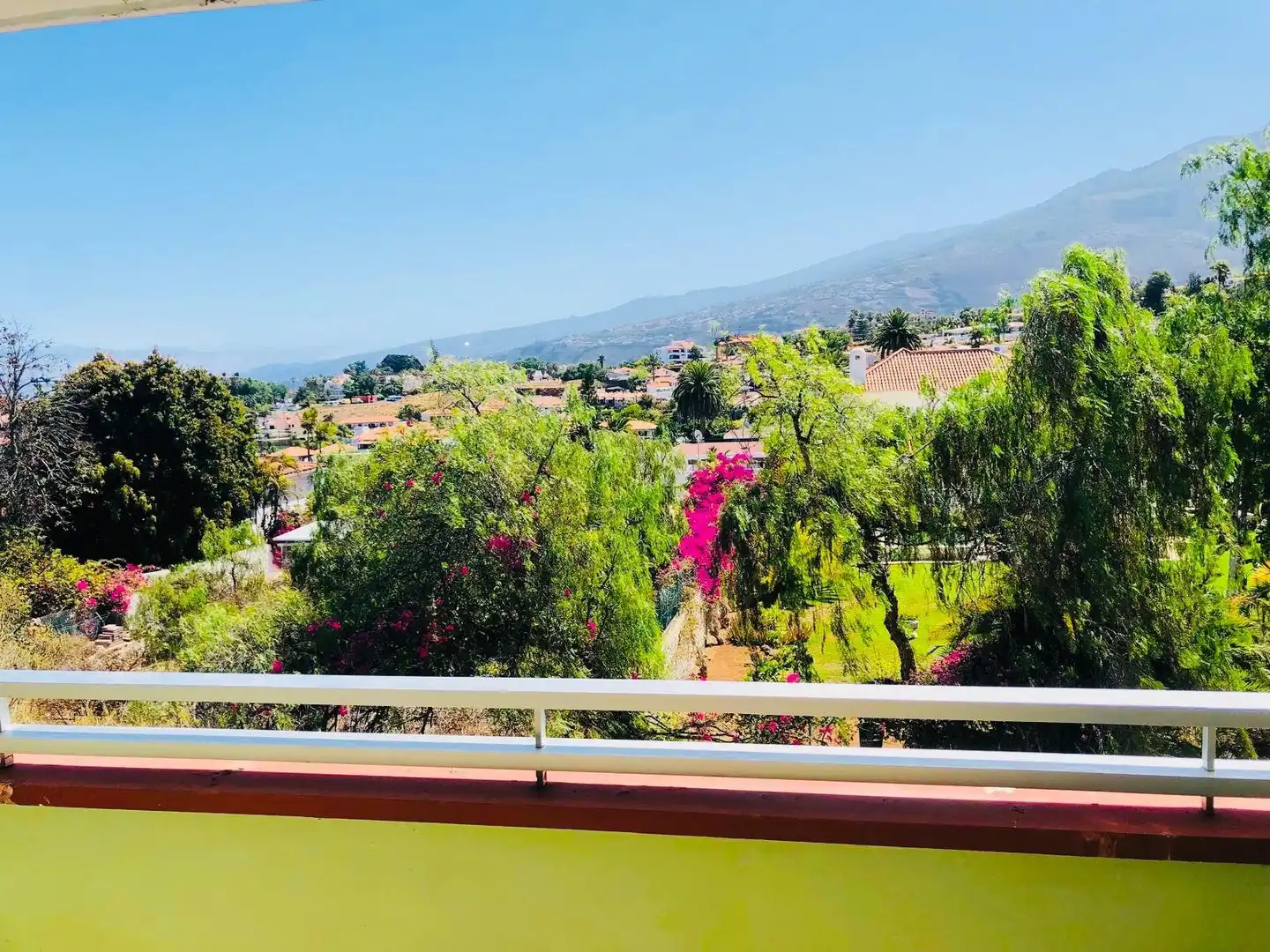 Vista exterior de Estudio en venta en Puerto de la Cruz con Terraza y Amueblado