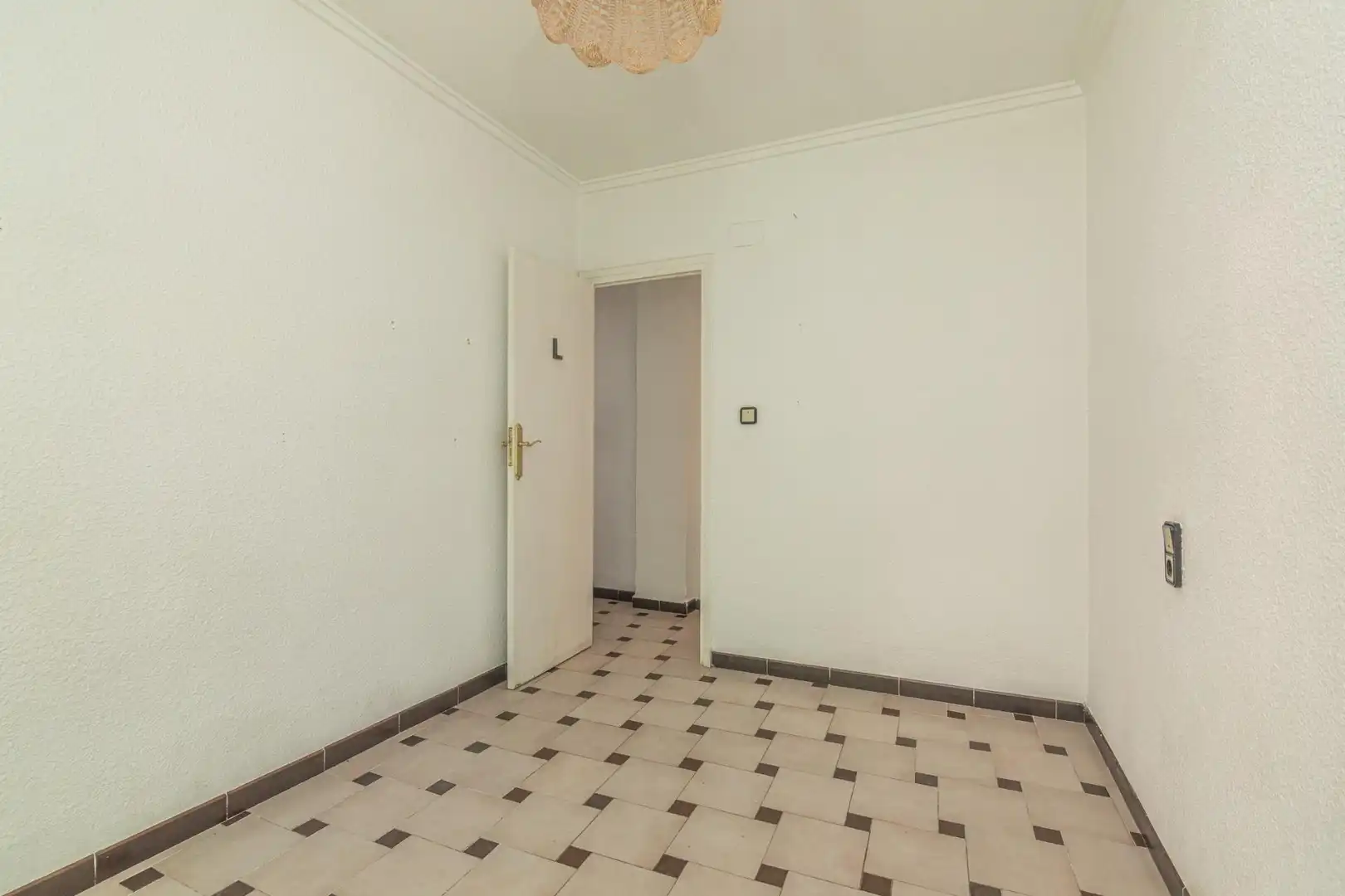Piso en venta en Carrer Conrado del Campo, Plaza Crevillente - Antiguos Juzgados - El Asilo