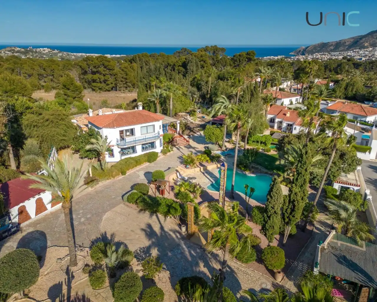Exterior view of Houses for sale in L'Alfàs del Pi  with Private garden, Terrace and Swimming Pool