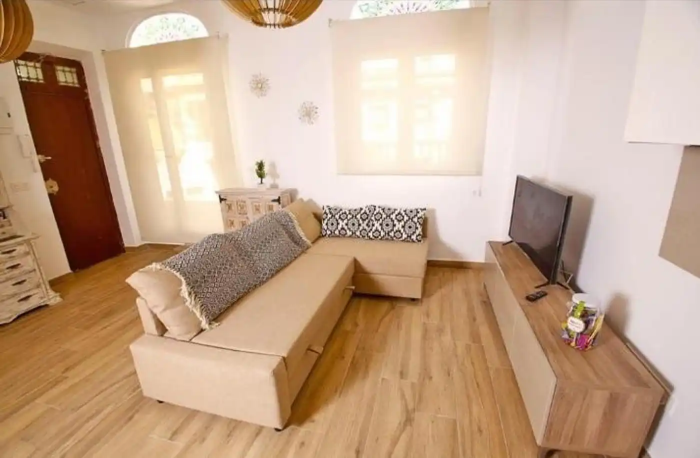 Sala de estar de Piso de alquiler en Alicante / Alacant con Aire acondicionado, Terraza y Amueblado