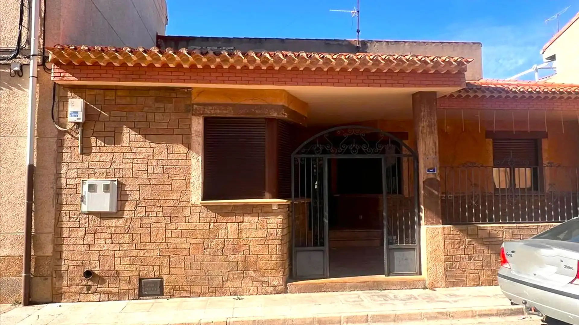 Vista exterior de Casa o xalet en venda en Madrigueras amb Traster