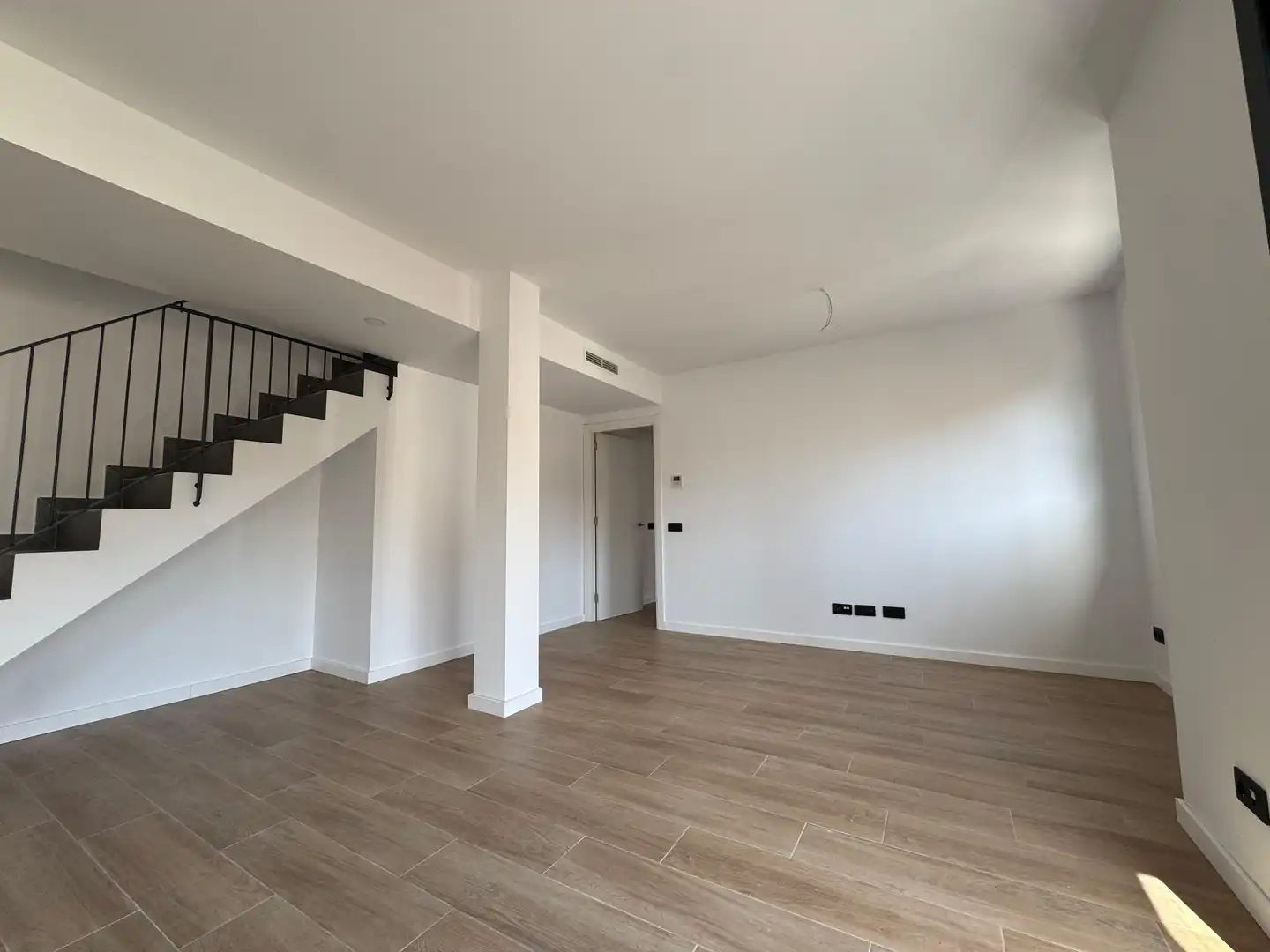 Duplex with lift for sale in Centre - Sant Oleguer, imagen 2