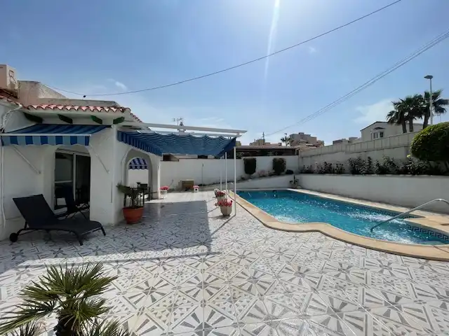 Swimming pool of Houses for sale in Elche / Elx  with Air Conditioner, Heating and Terrace