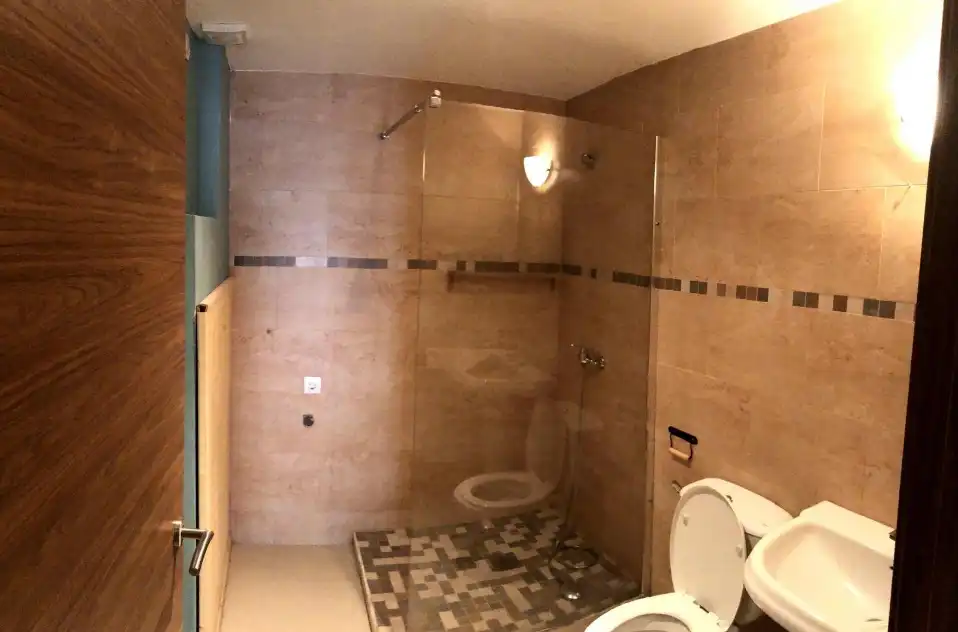 Business premises for sale in Avenida Antonio Toré Toré 22, imagen 6