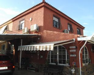 Casa adosada en venda en San Vicente del Raspeig / Sant Vicent del Raspeig amb Aire condicionat, Jardí privat i Terrassa