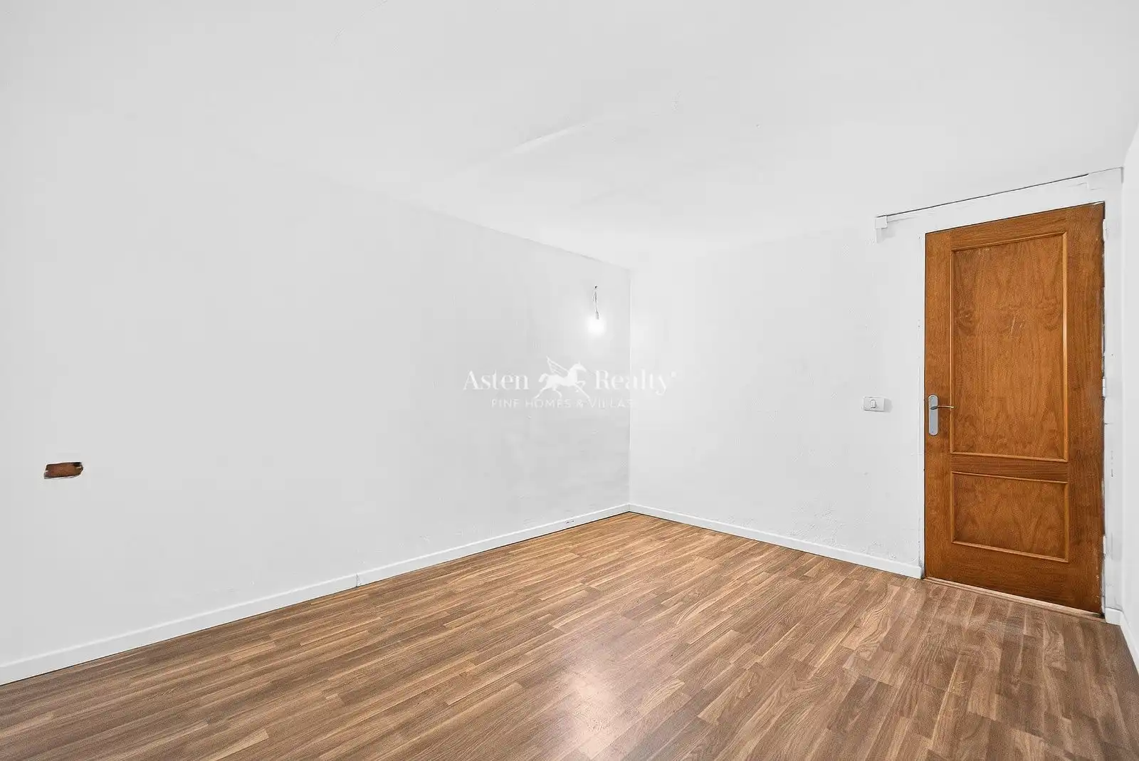 Local en venta en Guía de Isora con Terraza y Alarma