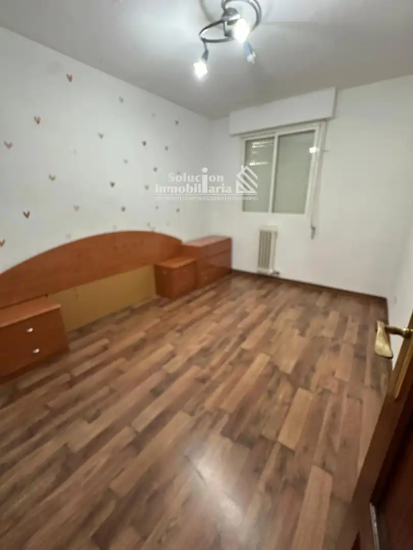 Habitación de Piso en venta en Santa Marta de Tormes con Calefacción y Terraza