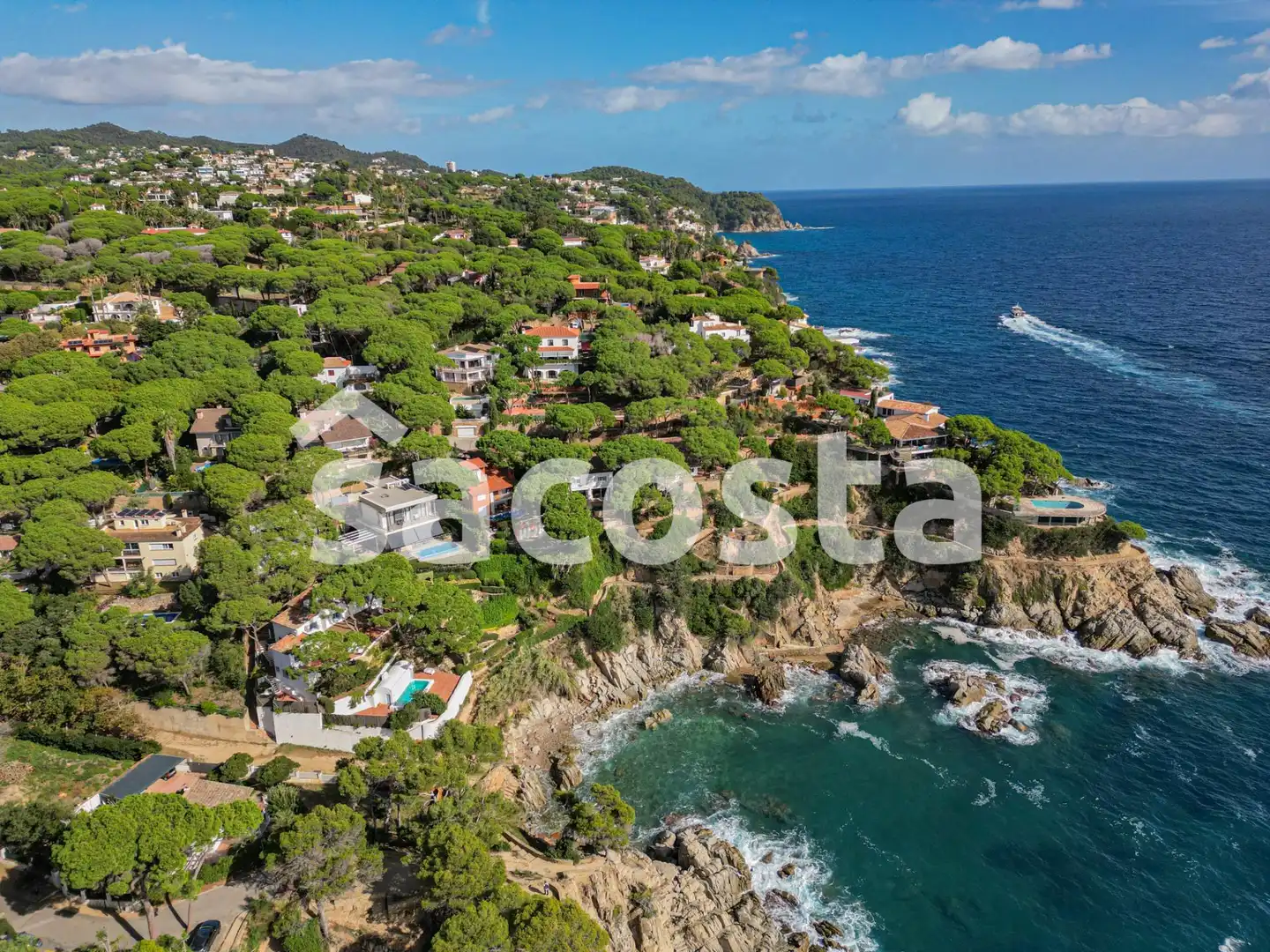 Vista exterior de Casa o xalet en venda en Lloret de Mar amb Calefacció, Jardí privat i Parquet