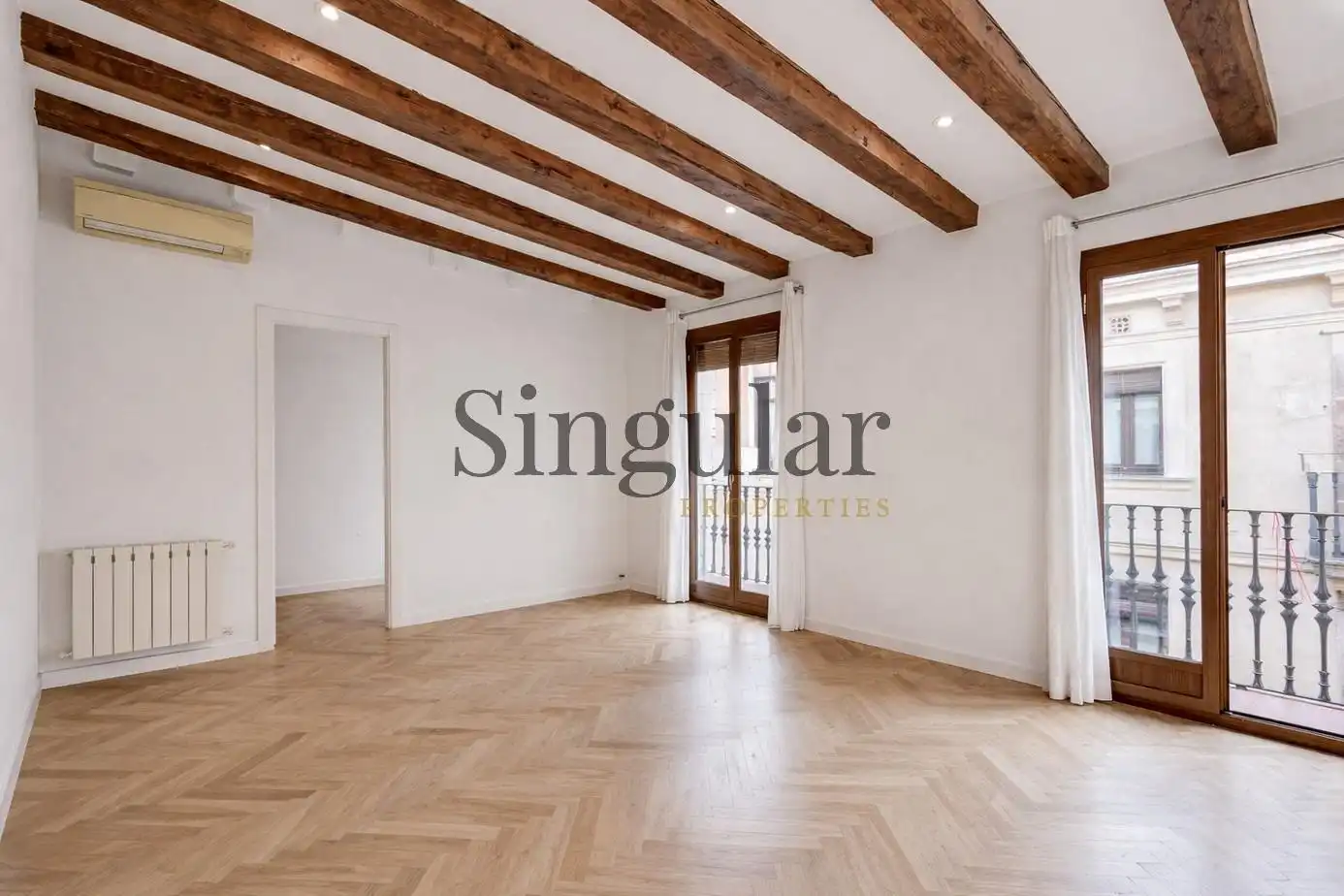 Piso con terraza en venta en Carrer del Notariat, imagen 2
