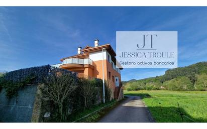 Vista exterior de Casa o xalet en venda en Liendo amb Terrassa