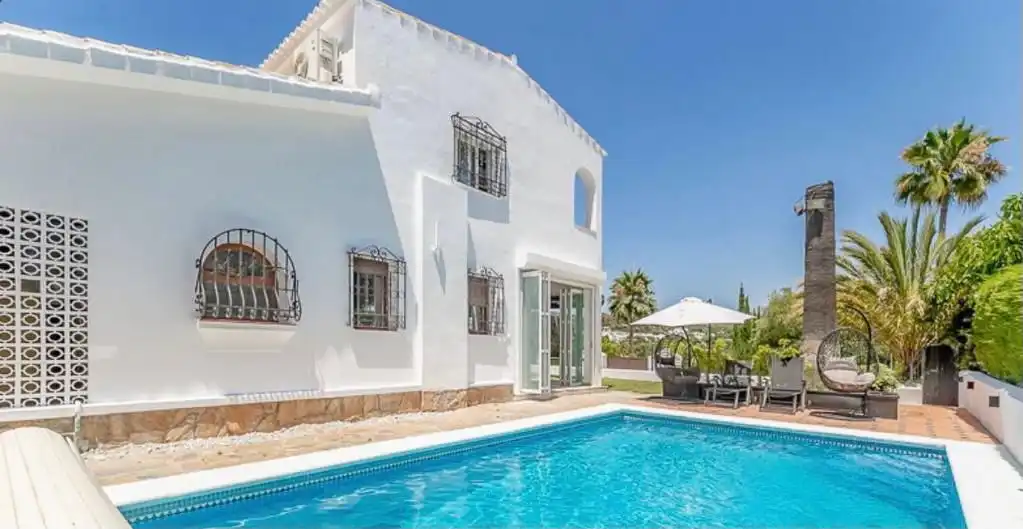 Exterior view of Houses for rent in Marbella  with Terrace and Swimming Pool