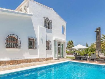 Villa avec piscine à louer à Río Real - Los Monteros