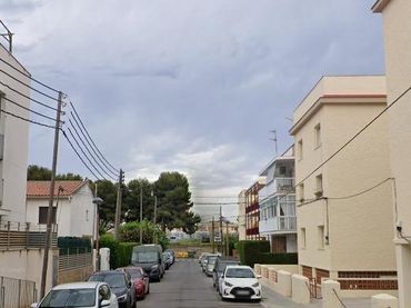 Erdgeschosswohnung mit Garten zum Verkauf in Calle PARIS DE