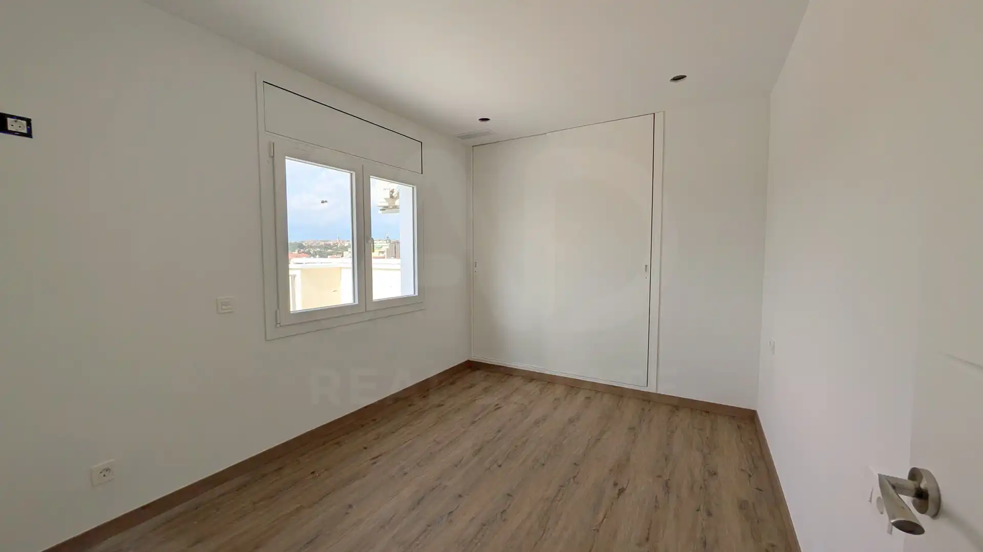 Habitación de Ático en venta en Olesa de Montserrat con Aire acondicionado, Calefacción y Terraza