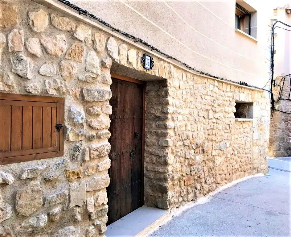 Vista exterior de Casa o chalet en venta en Ráfales con Calefacción, Amueblado y Horno