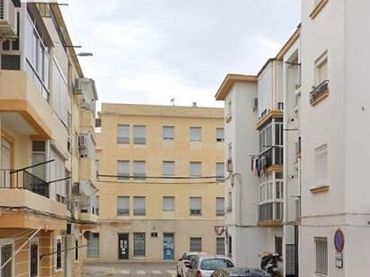 Pis en venda a Calle HERRERO RIBERA