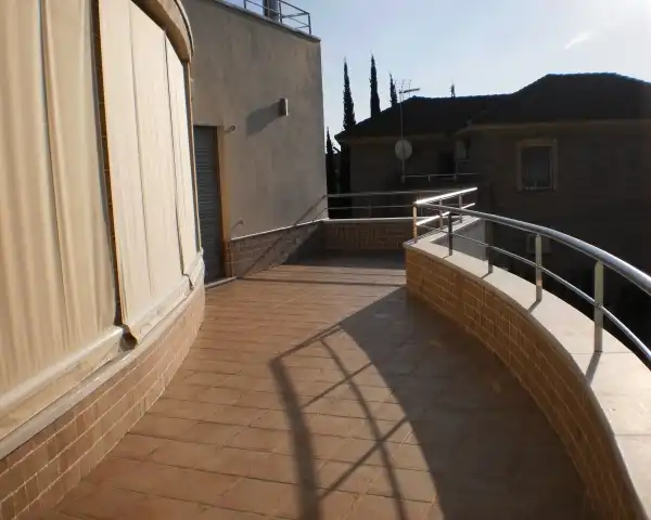 Villa con terrazza in vendita a Norte-Sierra, imagen 2