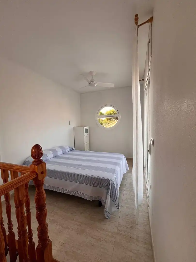 Schlafzimmer von Country house zum Verkauf in Orihuela mit Klimaanlage und Privatgarten