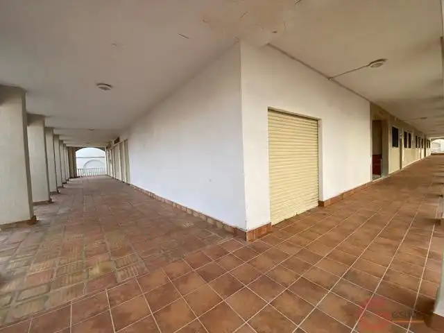 Commercial properties for sale in Velilla - Velilla Taramay