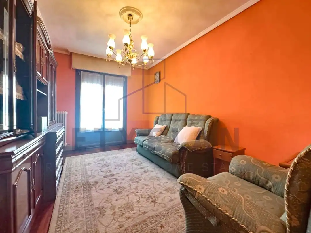 Living room of Flat for sale in Elorrio  with Heating, Terrace and Storage room
