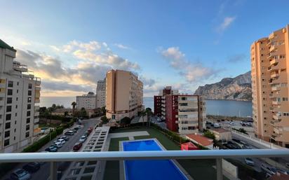 Vista exterior de Apartament en venda en Calpe / Calp amb Aire condicionat, Calefacció i Jardí privat