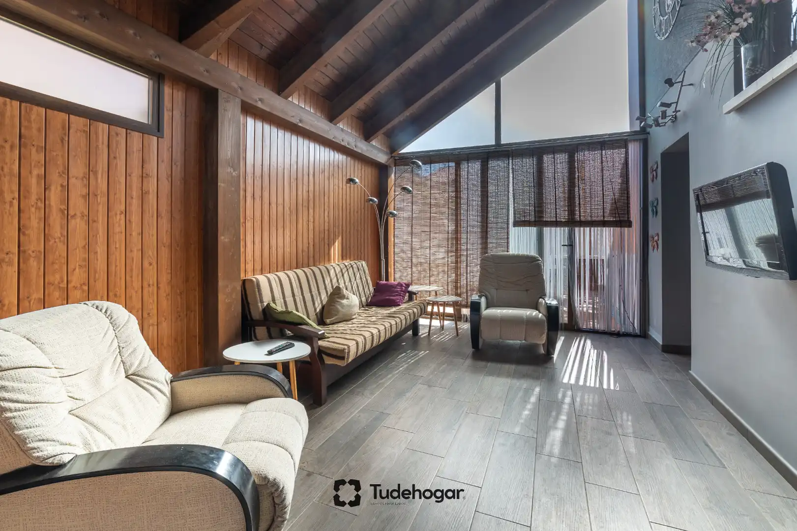 Sala de estar de Casa o chalet en venta en Tudela de Duero con Calefacción, Jardín privado y Amueblado
