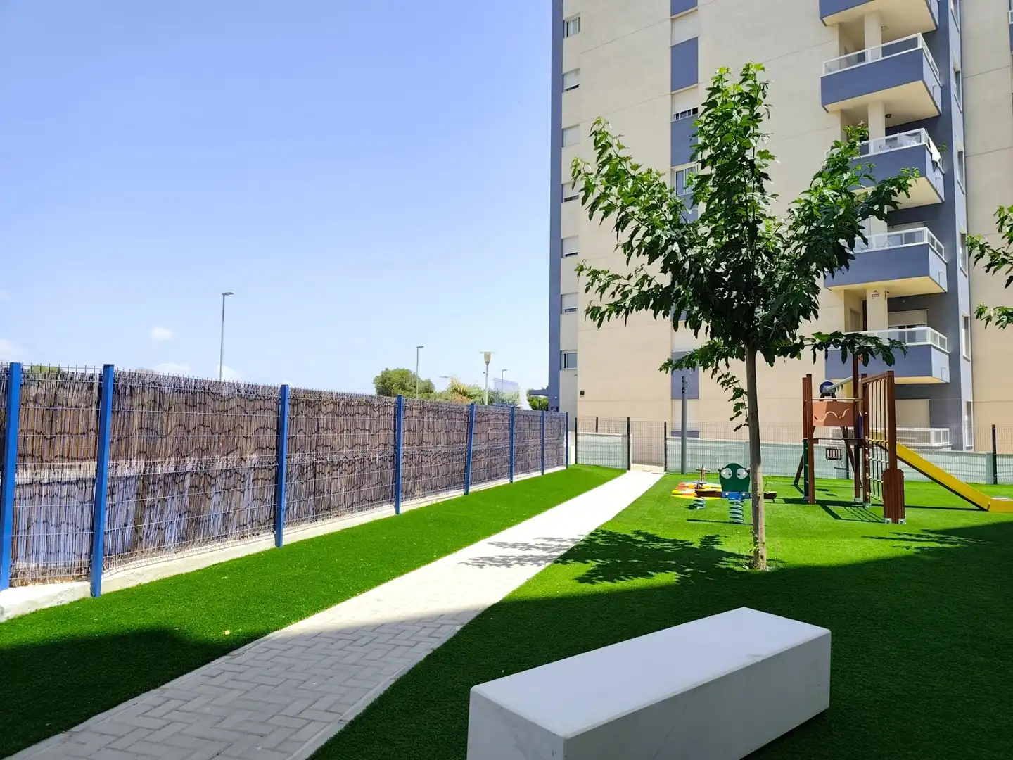 Terrace of Ground floor for rent in Orihuela  with Air Conditioner, Heating and Private garden