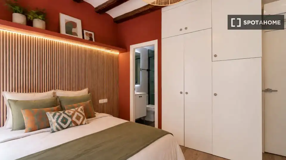 Flat with terrace to rent in Ciutat Vella, imagen 4