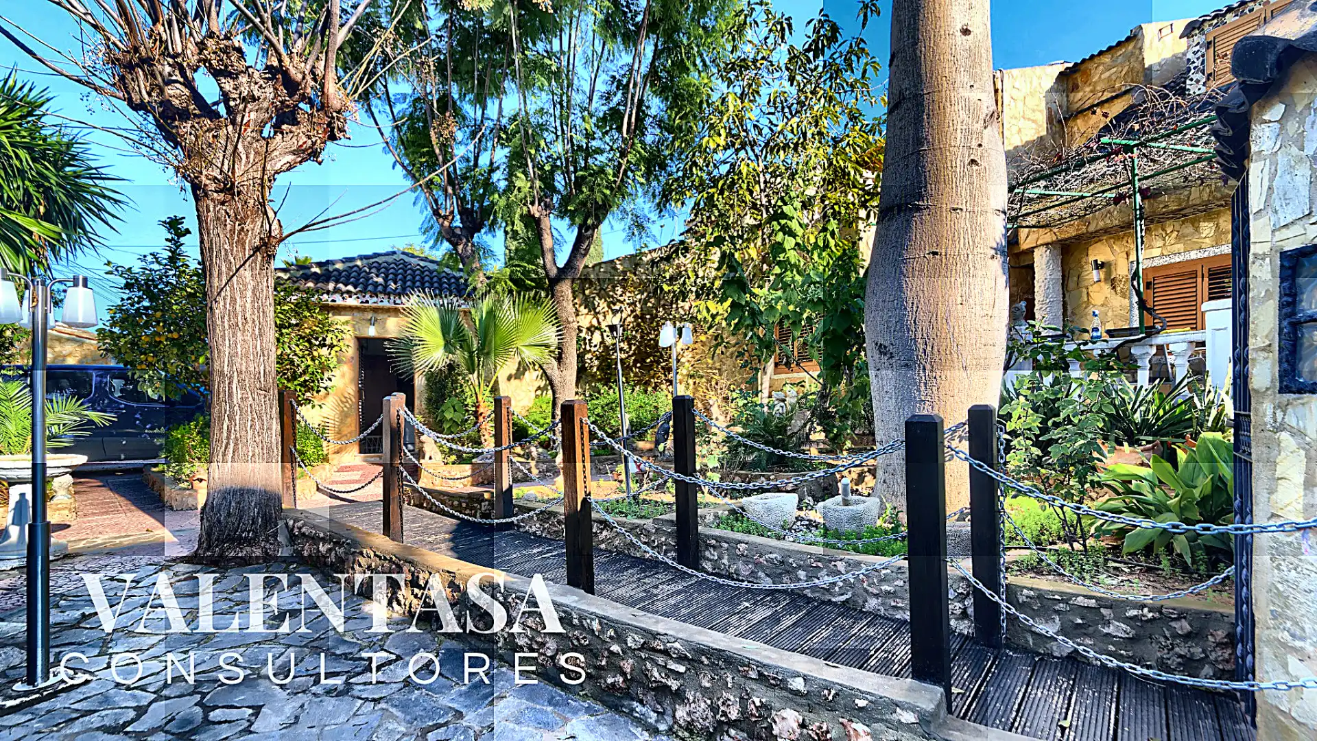Exterior view of Houses for sale in L'Eliana  with Air Conditioner, Heating and Private garden