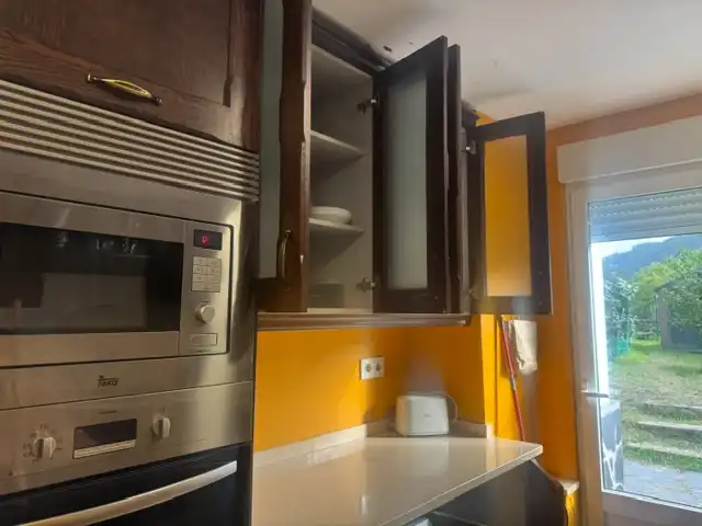 Cuina de Finca rústica en venda en Vegadeo amb Calefacció, Jardí privat i Terrassa
