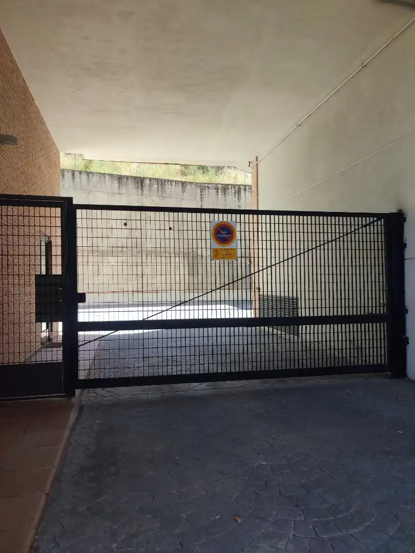 Parkplatz von Garage zur Miete in El Molar (Madrid)