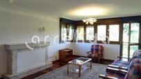 Living room of Planta baja to rent in Santa Cruz de Bezana  with Heating, Parquet flooring and Terrace