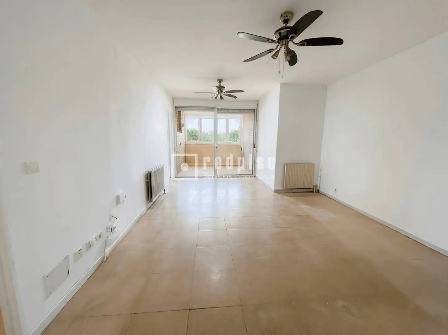 Living room of Flat for sale in  Madrid Capital  with Air Conditioner, Heating and Terrace