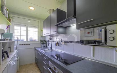 Kitchen of House or chalet for sale in Manlleu  with Air Conditioner