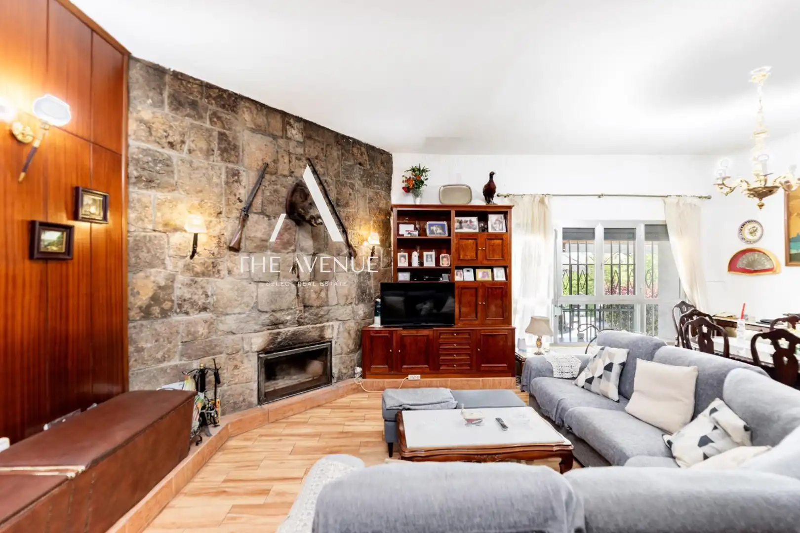 Sala d'estar de Casa o xalet en venda en Boadilla del Monte amb Calefacció, Jardí privat i Terrassa
