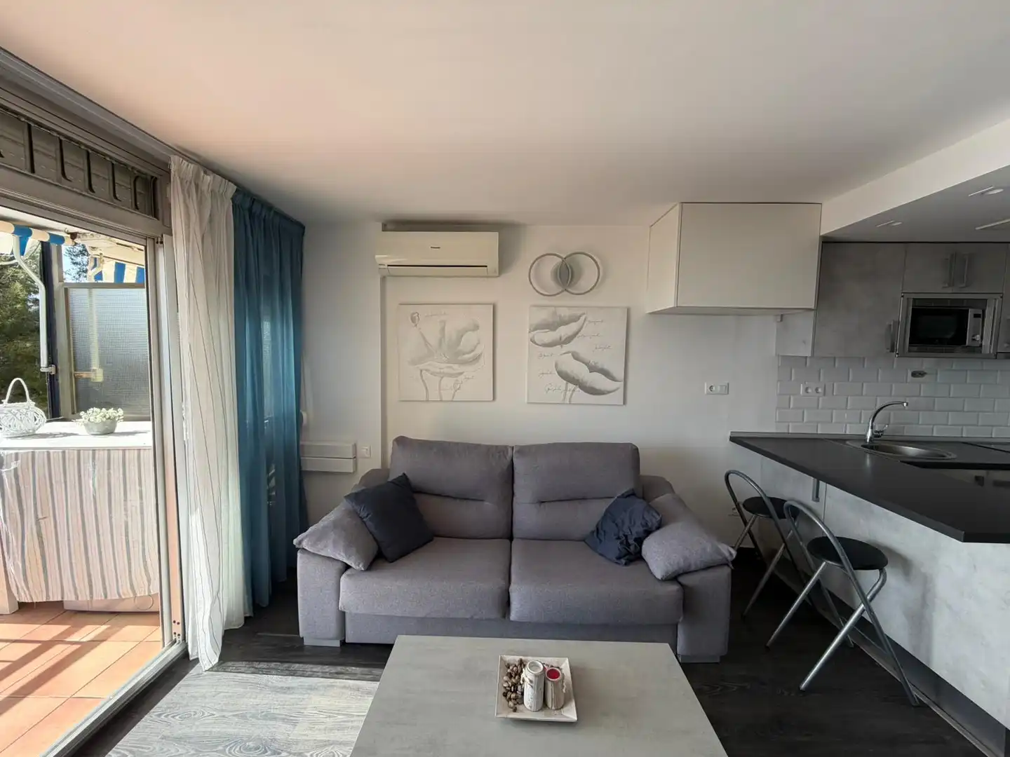 Sala de estar de Apartamento en venta en Salou con Aire acondicionado, Calefacción y Parquet