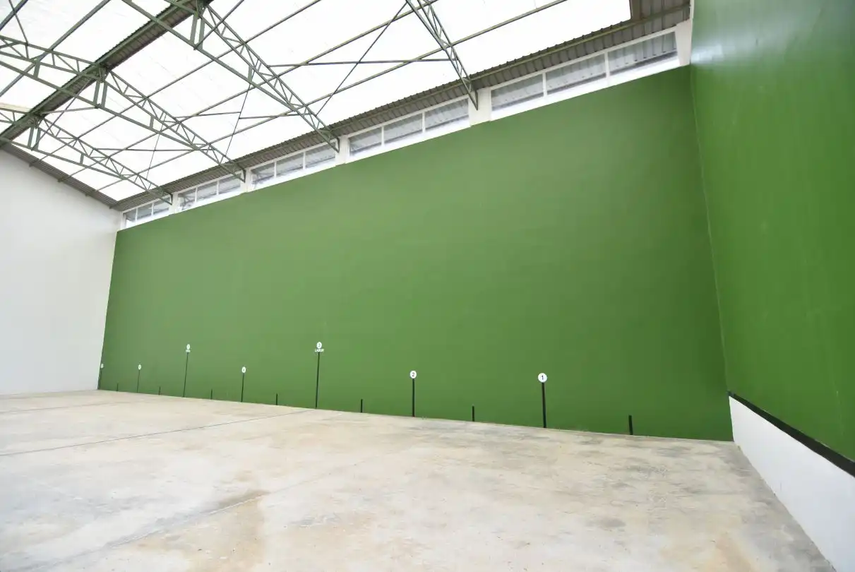 Garden of Buildings for sale in Mutriku